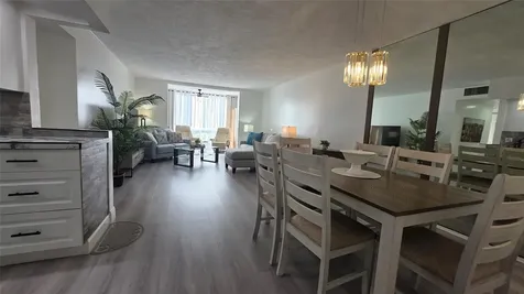 2831 Somerset Drive Lauderdale Lakes FL 33311
