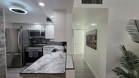 2831 Somerset Drive Lauderdale Lakes FL 33311