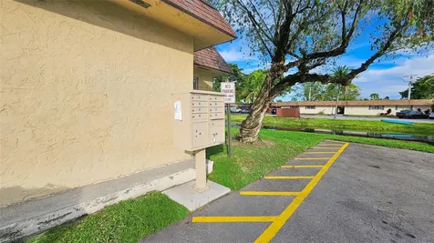416 Lakeside Drive Margate FL 33063
