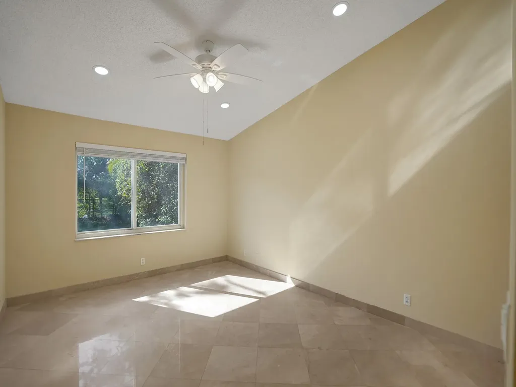 8452 NW 47th Street Coral Springs FL 33067