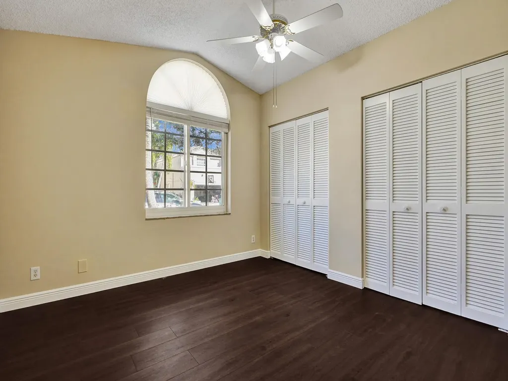 8452 NW 47th Street Coral Springs FL 33067