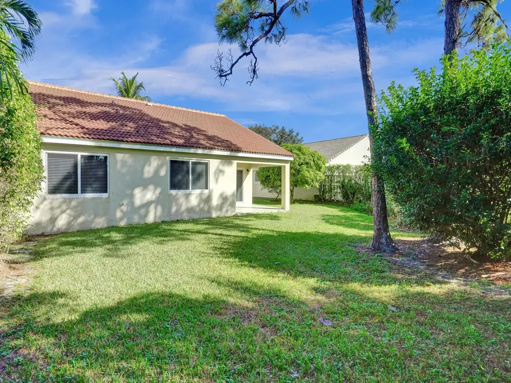 8452 NW 47th Street Coral Springs FL 33067
