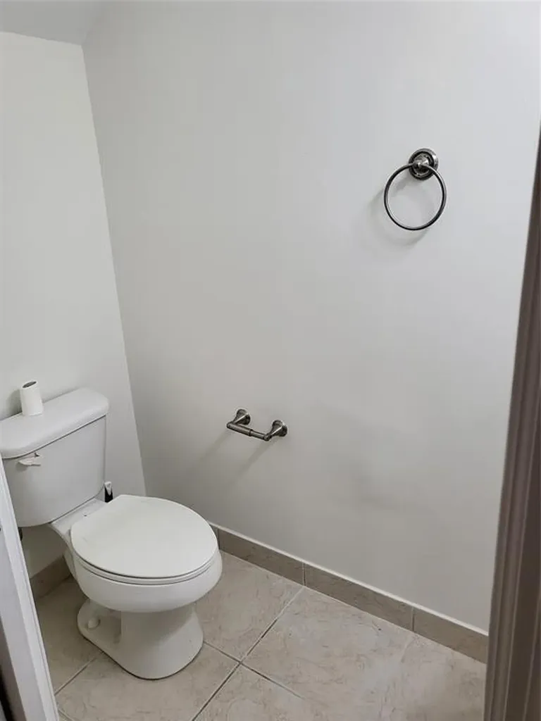 2040 SE Avon Park Drive Port St Lucie FL 34952