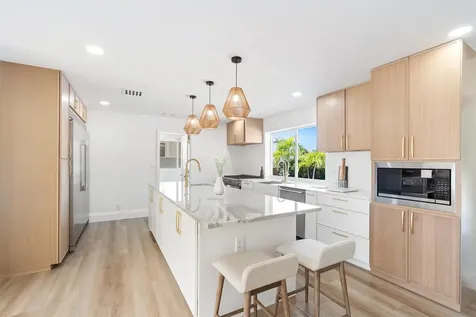 841 SE 5th Terrace Pompano Beach FL 33060