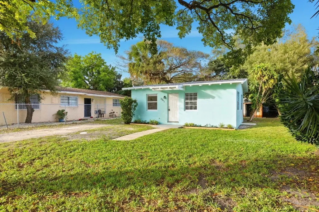2841 NW 14th Street Fort Lauderdale FL 33311