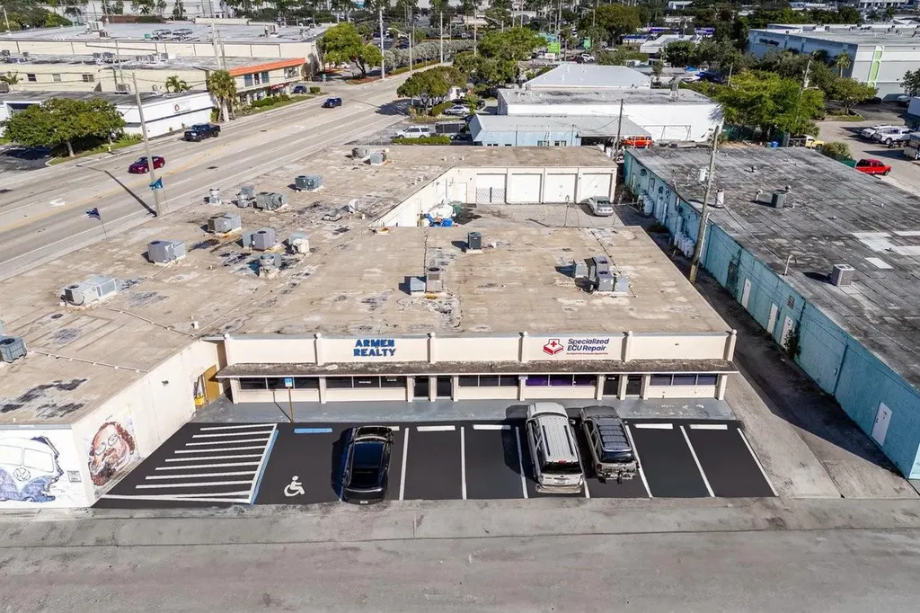 4800 N Dixie Highway Oakland Park FL 33334