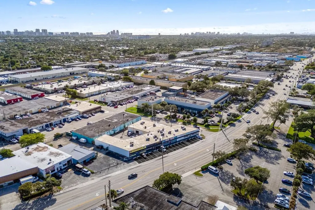 4800 N Dixie Highway Oakland Park FL 33334