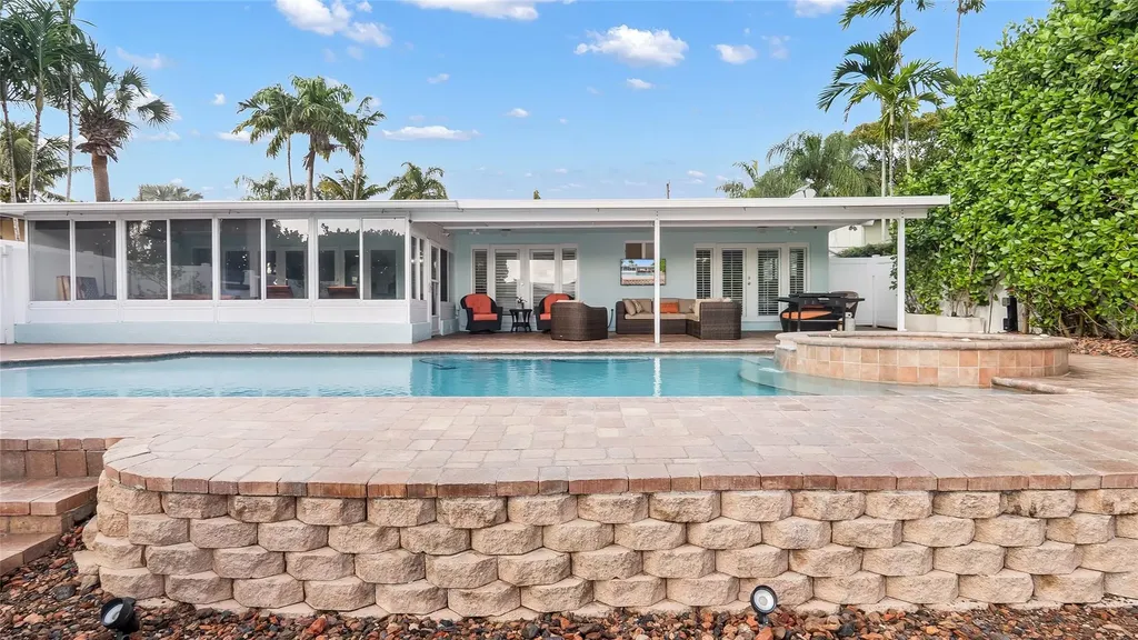 1700 SW 5th Court Fort Lauderdale FL 33312