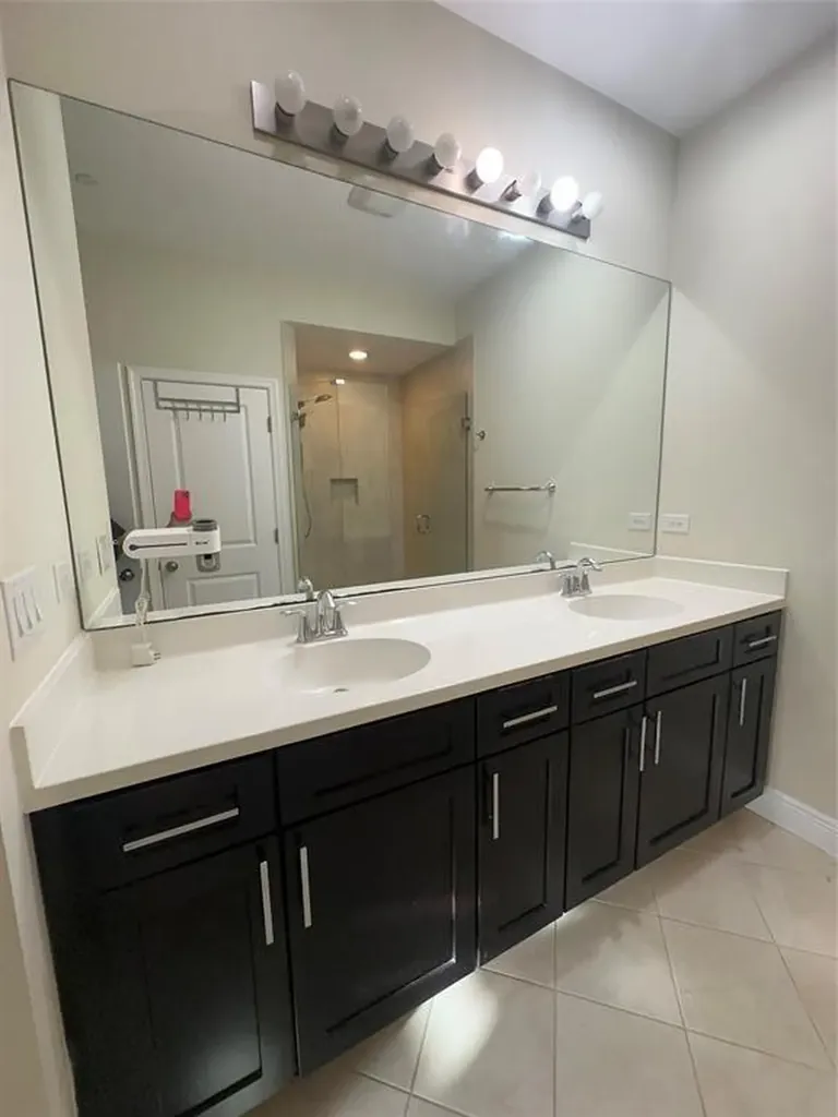 2911 Cascada Isle Way Hollywood FL 33024