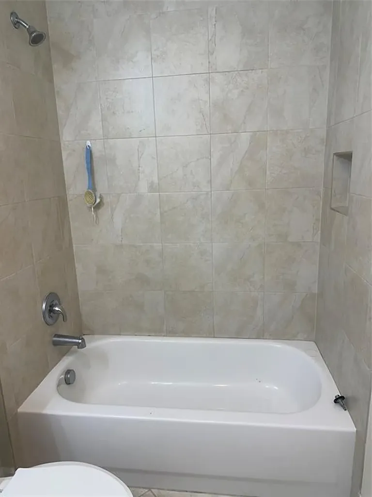2911 Cascada Isle Way Hollywood FL 33024