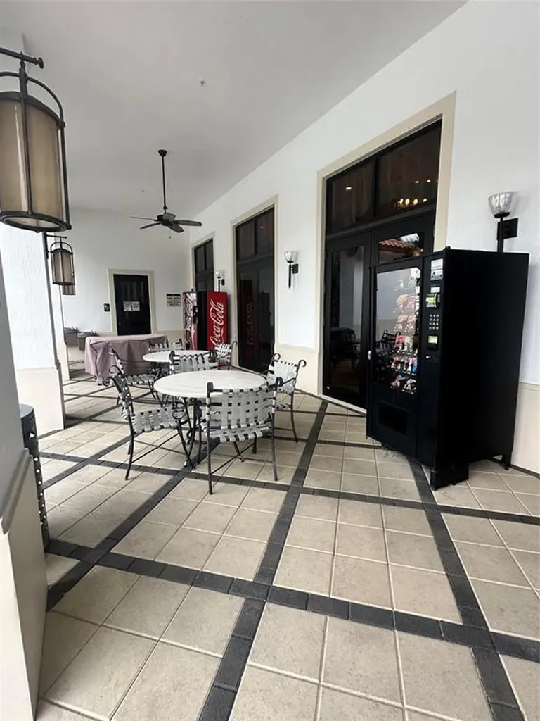 2911 Cascada Isle Way Hollywood FL 33024