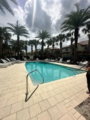 2911 Cascada Isle Way Hollywood FL 33024