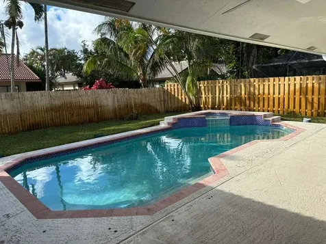 7104 NW 38th Manor Coral Springs FL 33065