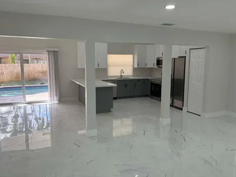7104 NW 38th Manor Coral Springs FL 33065