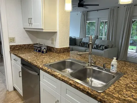 4431 NE 28th Avenue Lighthouse Point FL 33064