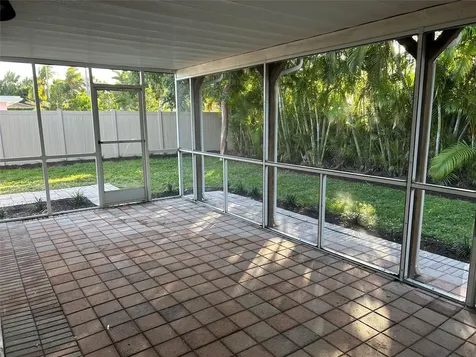 4431 NE 28th Avenue Lighthouse Point FL 33064