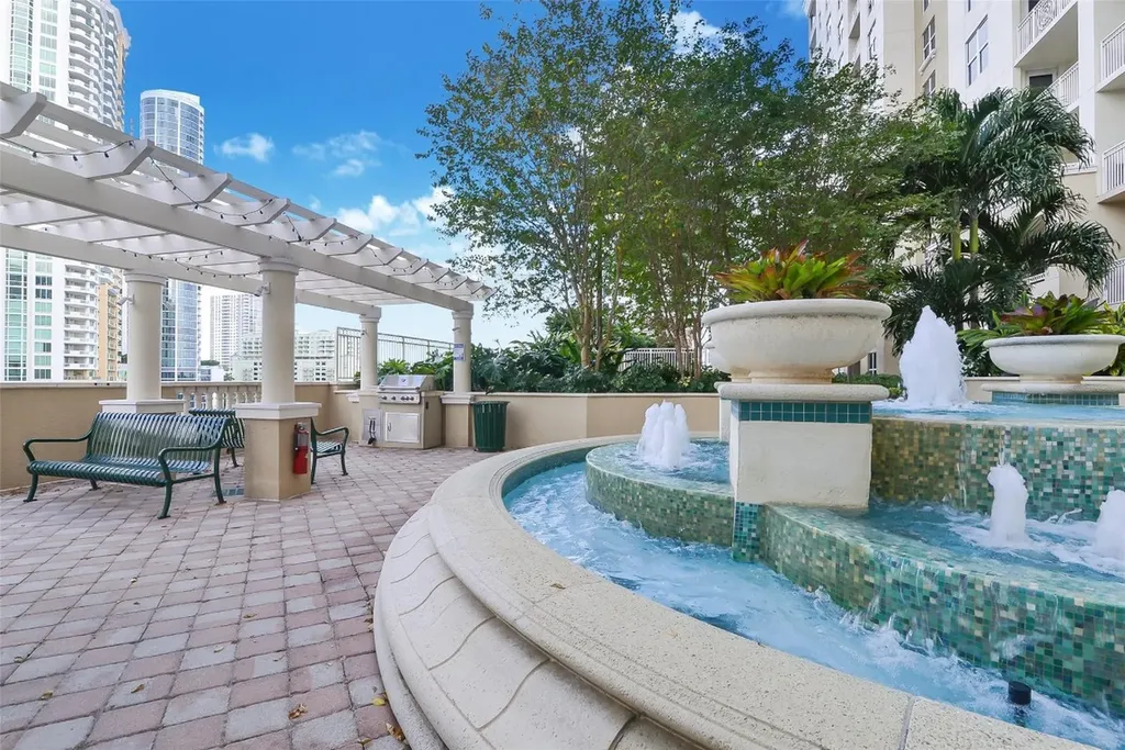 511 SE 5th Avenue Fort Lauderdale FL 33301