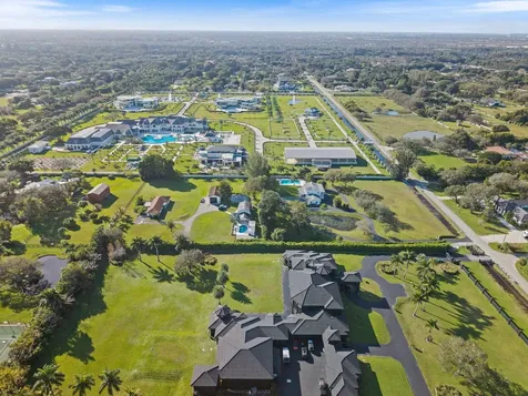 5702 SW 136 Avenue Southwest Ranches FL 33330