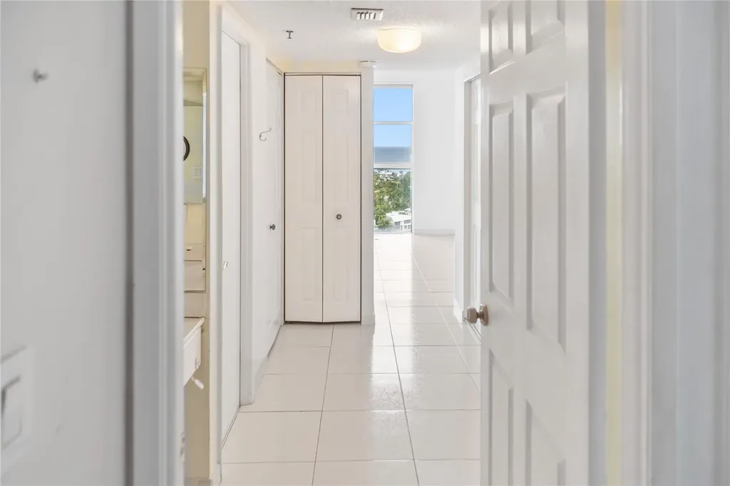 20505 E Country Club Drive Aventura FL 33180
