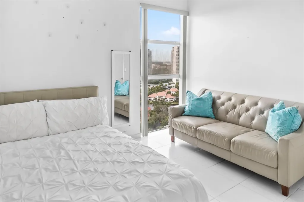 20505 E Country Club Drive Aventura FL 33180