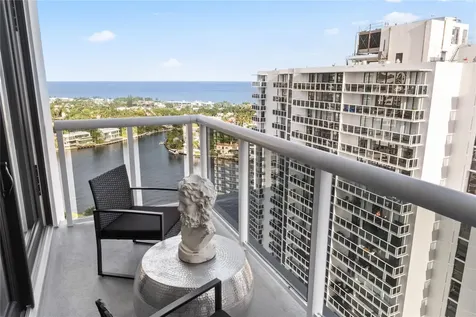 20505 E Country Club Drive Aventura FL 33180