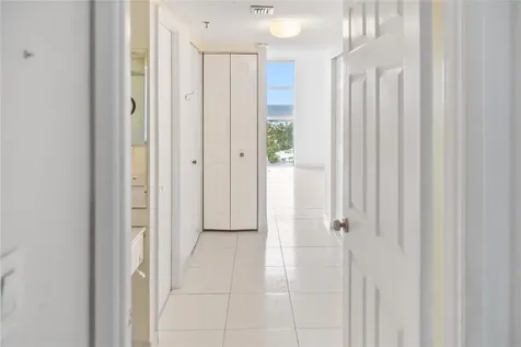 20505 E Country Club Drive Aventura FL 33180