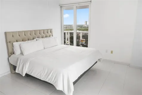 20505 E Country Club Drive Aventura FL 33180