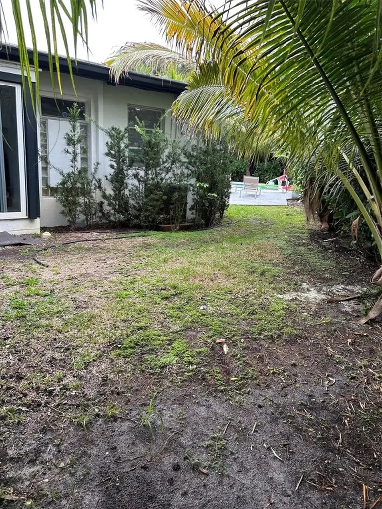 720 NE 17th Court Fort Lauderdale FL 33305