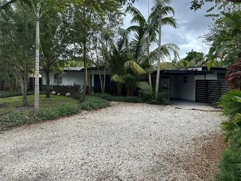 720 NE 17th Court Fort Lauderdale FL 33305