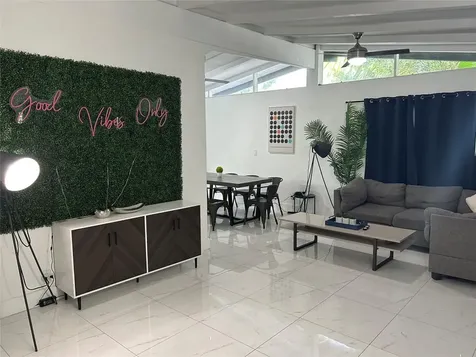 720 NE 17th Court Fort Lauderdale FL 33305