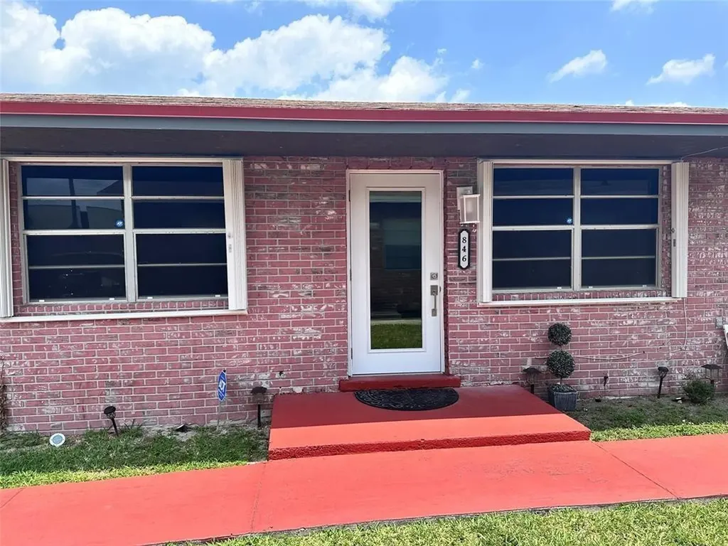 846 NW 8th Street Hallandale Beach FL 33009