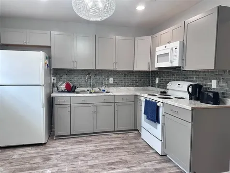 846 NW 8th Street Hallandale Beach FL 33009