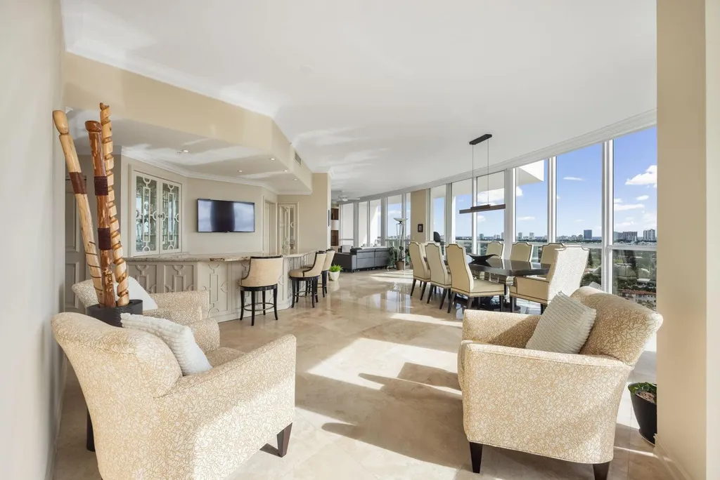111 SE 8th Avenue Fort Lauderdale FL 33301