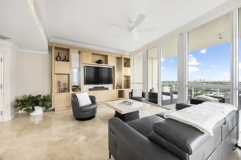 111 SE 8th Avenue Fort Lauderdale FL 33301