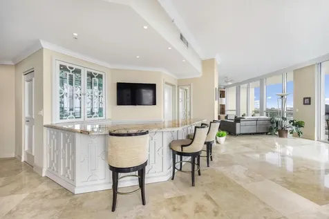 111 SE 8th Avenue Fort Lauderdale FL 33301