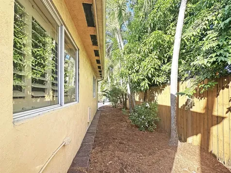 2936 NW 9th Terrace Wilton Manors FL 33311