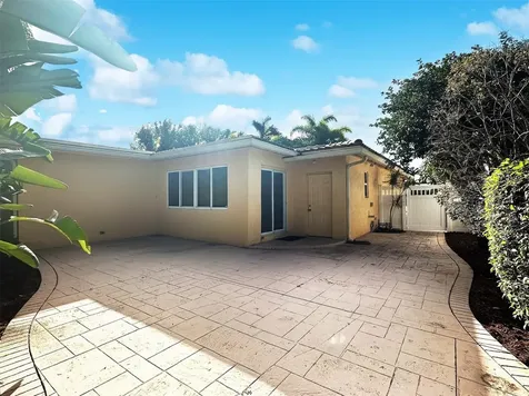 2936 NW 9th Terrace Wilton Manors FL 33311