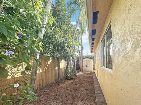 2936 NW 9th Terrace Wilton Manors FL 33311