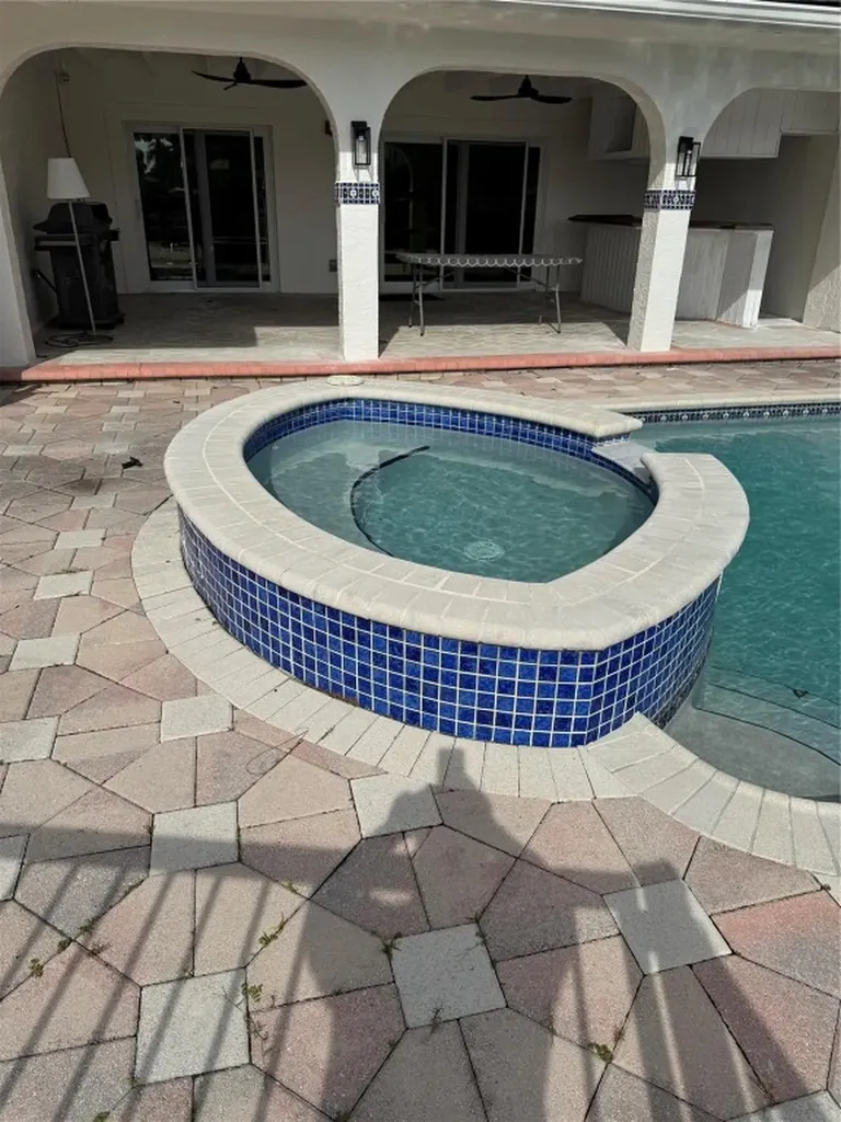 2732 NE 10th Street Pompano Beach FL 33062