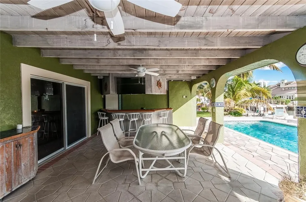 2732 NE 10th Street Pompano Beach FL 33062