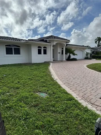 2732 NE 10th Street Pompano Beach FL 33062