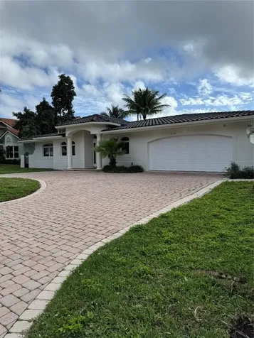 2732 NE 10th Street Pompano Beach FL 33062