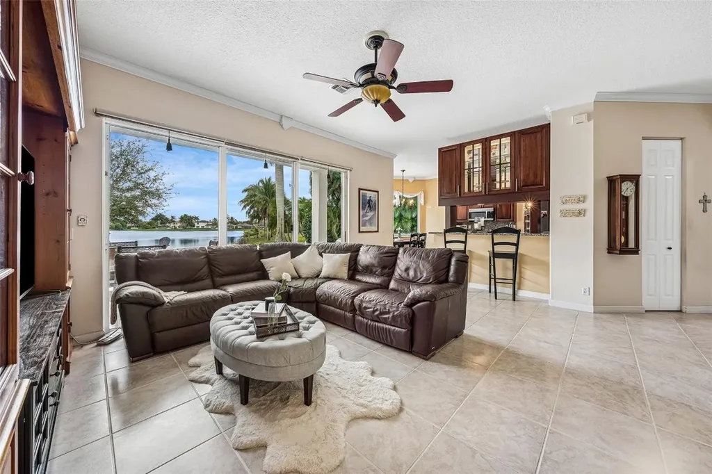 5019 NW 119 Terrace Coral Springs FL 33076