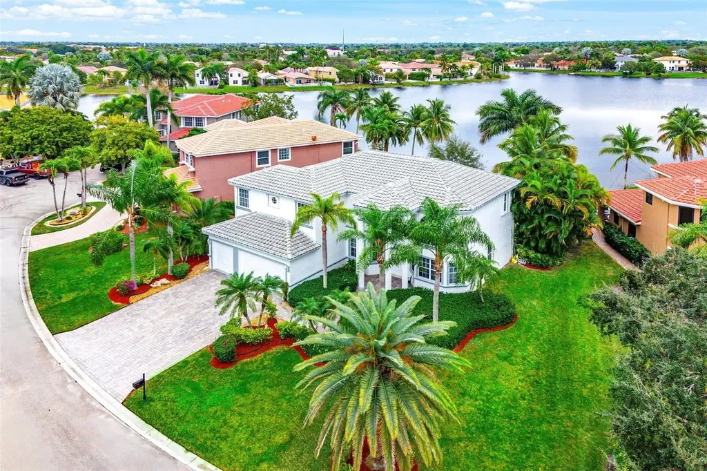 5019 NW 119 Terrace Coral Springs FL 33076