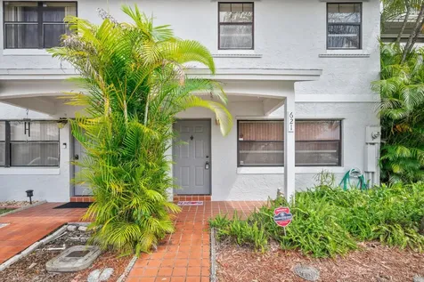 621 NW 105th Way Pembroke Pines FL 33026