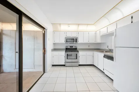 621 NW 105th Way Pembroke Pines FL 33026