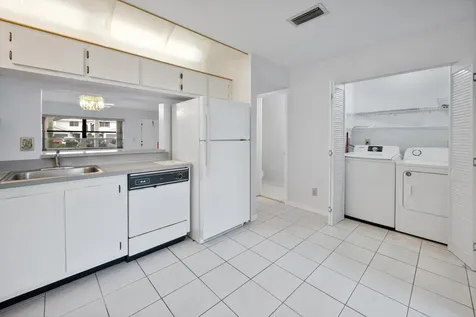 621 NW 105th Way Pembroke Pines FL 33026