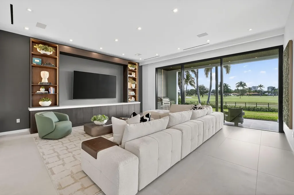 4312 NE 23 Avenue Fort Lauderdale FL 33308