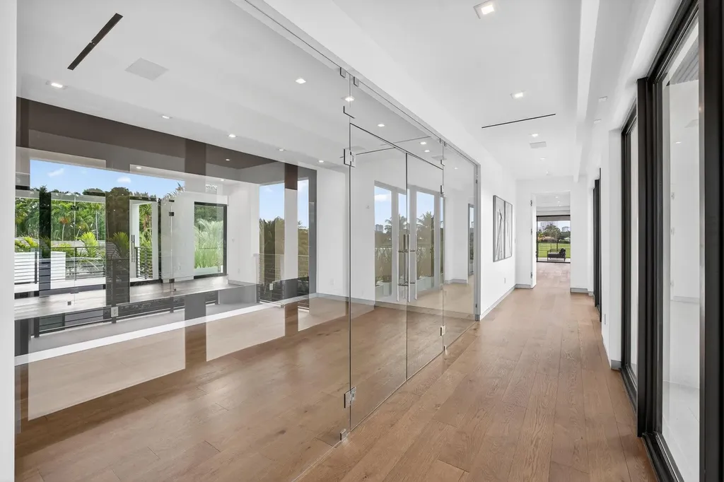 4312 NE 23 Avenue Fort Lauderdale FL 33308