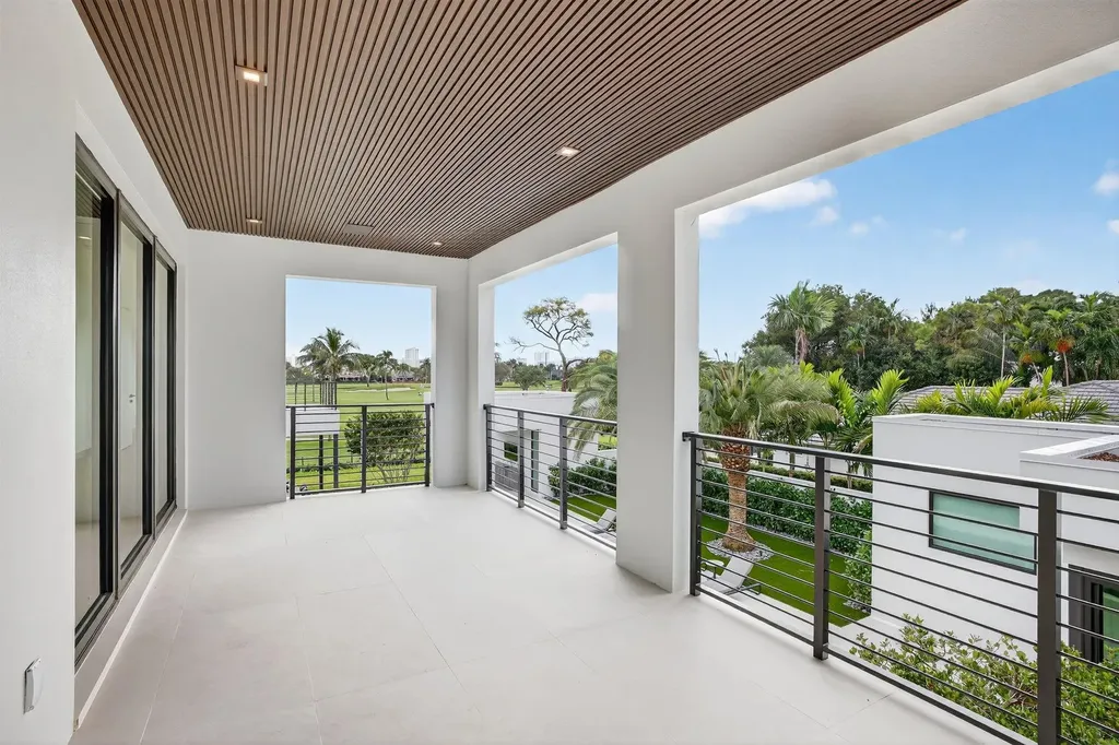 4312 NE 23 Avenue Fort Lauderdale FL 33308